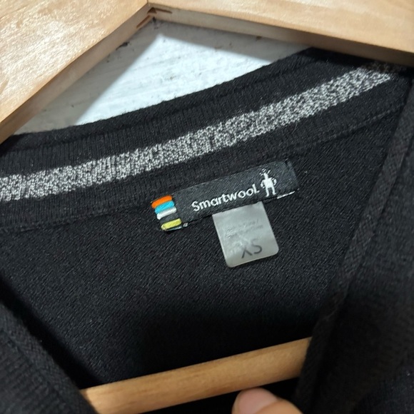 Smartwool Shadow Pine Pocket Black Merino Wool Crew Ventilated Sweater Size XS - Picture 8 of 10